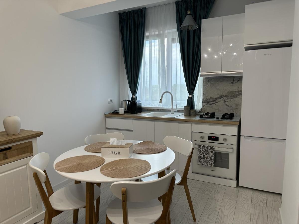 Apartament In Suceava, Zamca Lägenhet Exteriör bild
