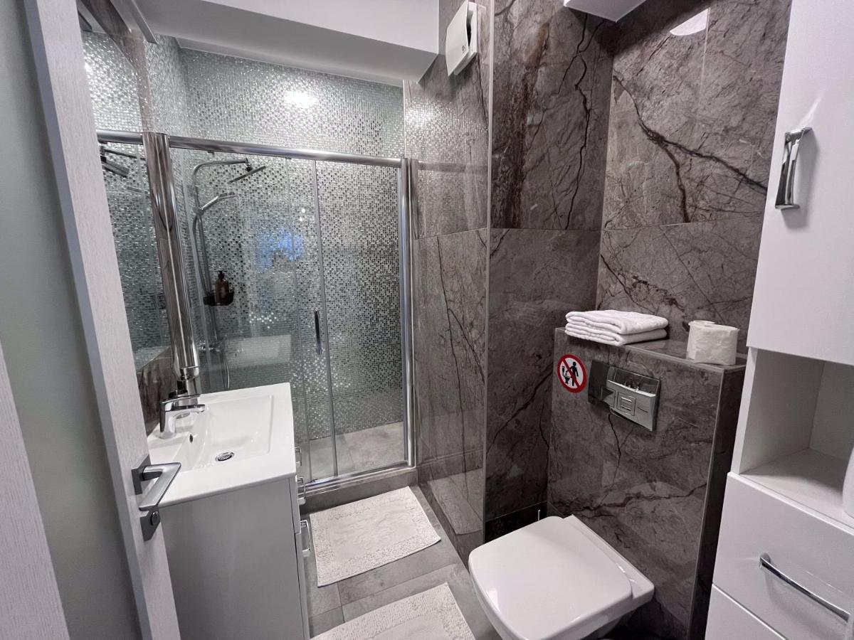 Apartament In Suceava, Zamca Lägenhet Exteriör bild